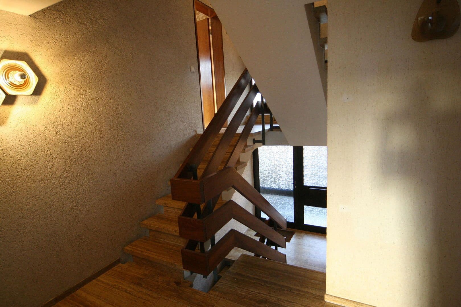 Prodej domu 193 m², pozemek 517 m², Steinenbronn, Bádensko-Württembersko Prodej domu 193 m², pozemek 517 m², Steinenbronn, Bádensko-Württembersko