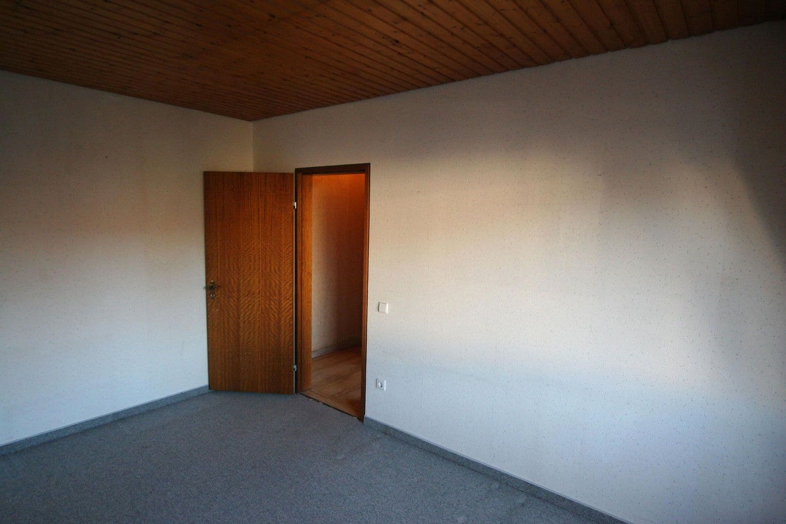 Prodej domu 193 m², pozemek 517 m², Steinenbronn, Bádensko-Württembersko Prodej domu 193 m², pozemek 517 m², Steinenbronn, Bádensko-Württembersko