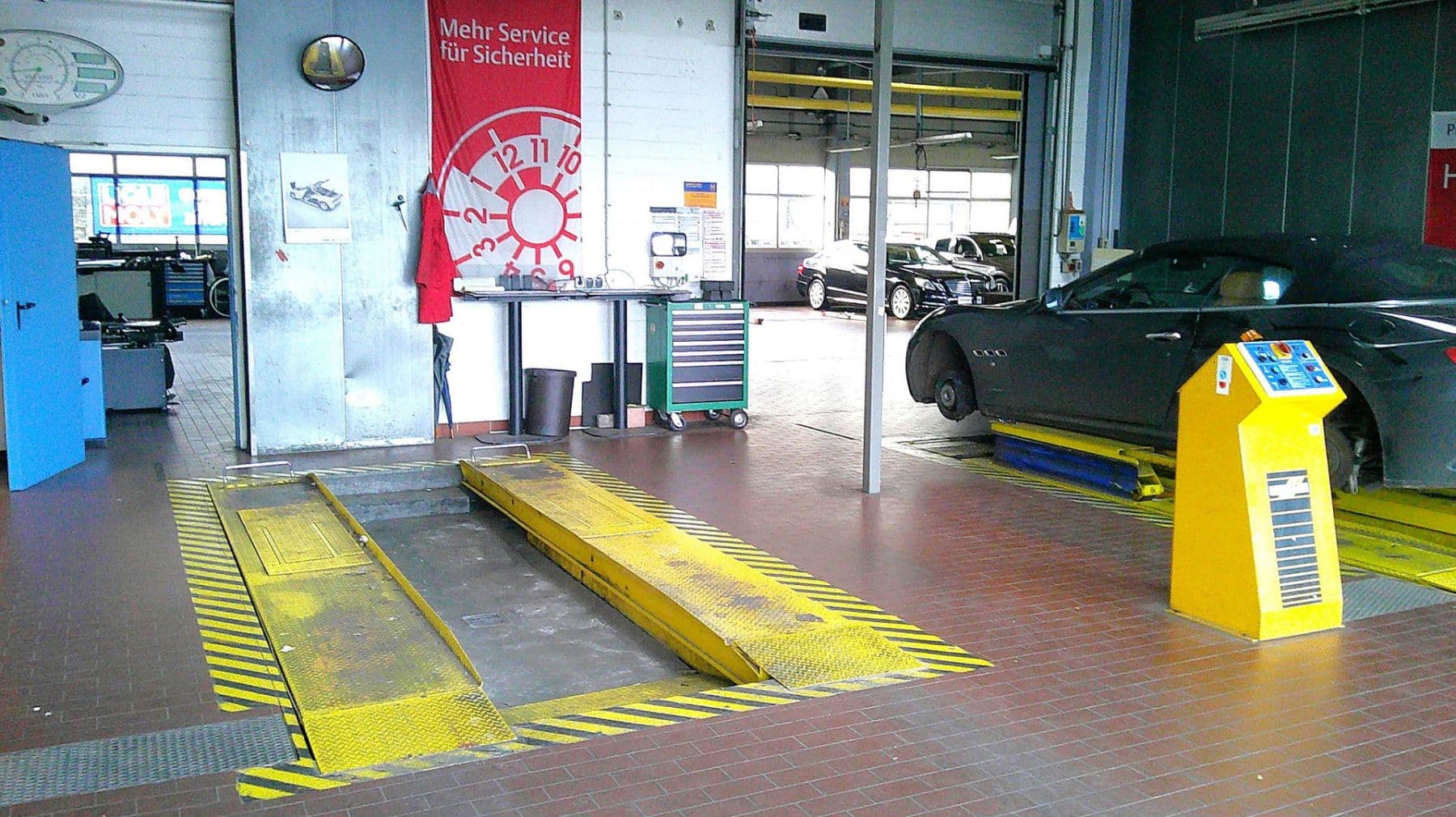 Pronájem nebytového prostoru 5.000 m², Berlin, Berlín Pronájem nebytového prostoru 5.000 m², Berlin, Berlín