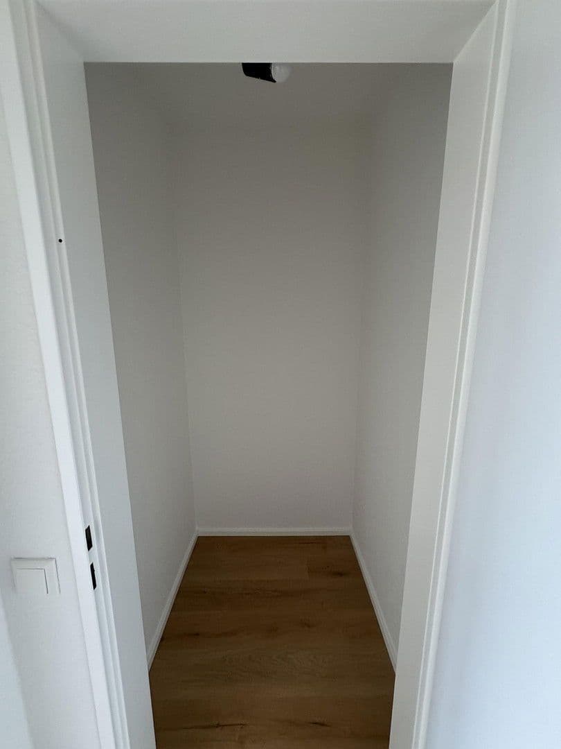 Pronájem bytu 3+1 66 m², Fiedlerstraße 122, Kassel, Hessen Pronájem bytu 3+1 66 m², Fiedlerstraße 122, Kassel, Hessen