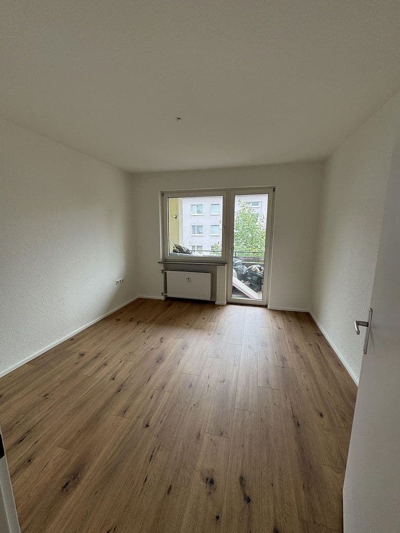 Pronájem bytu 3+1 66 m², Fiedlerstraße 122, Kassel, Hessen Pronájem bytu 3+1 66 m², Fiedlerstraße 122, Kassel, Hessen