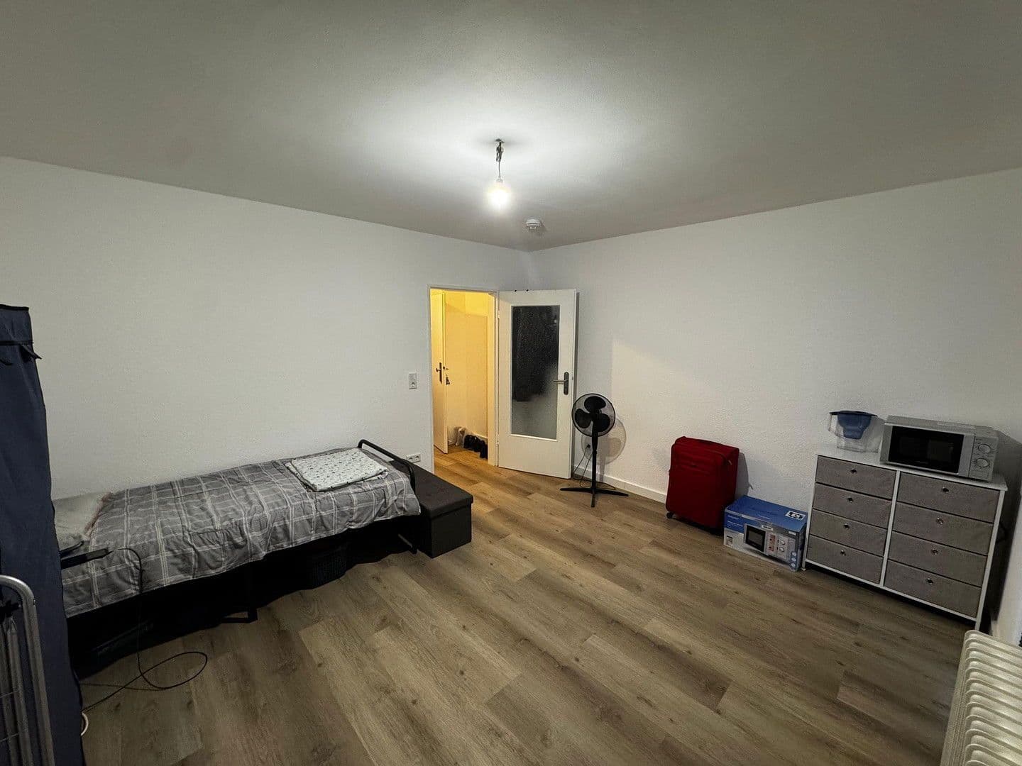 Pronájem bytu 1+1 24 m², Wienerstr. 52, Darmstadt, Hessen Pronájem bytu 1+1 24 m², Wienerstr. 52, Darmstadt, Hessen