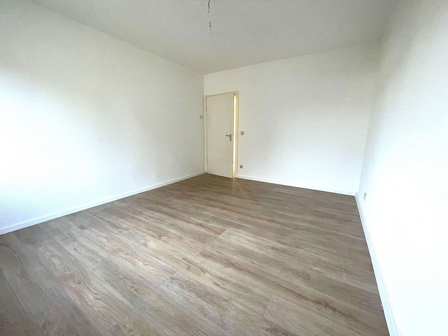 Pronájem bytu 2+1 51 m², Baasstr. 9, Essen, Severní Porýní-Vestfálsko Pronájem bytu 2+1 51 m², Baasstr. 9, Essen, Severní Porýní-Vestfálsko