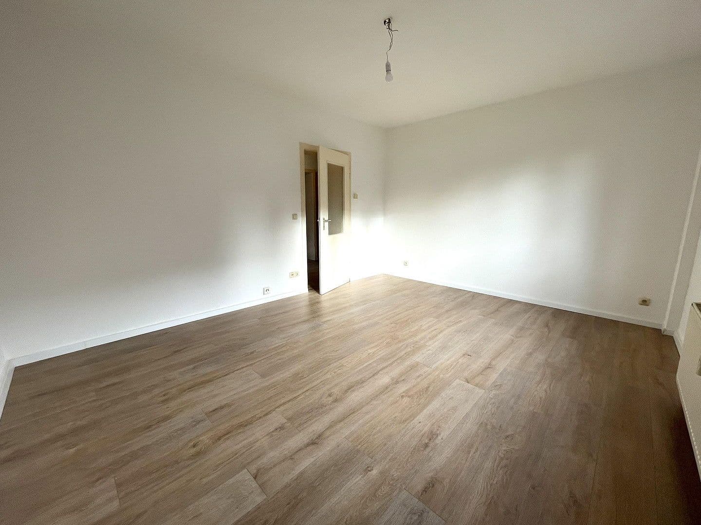 Pronájem bytu 2+1 51 m², Baasstr. 9, Essen, Severní Porýní-Vestfálsko Pronájem bytu 2+1 51 m², Baasstr. 9, Essen, Severní Porýní-Vestfálsko