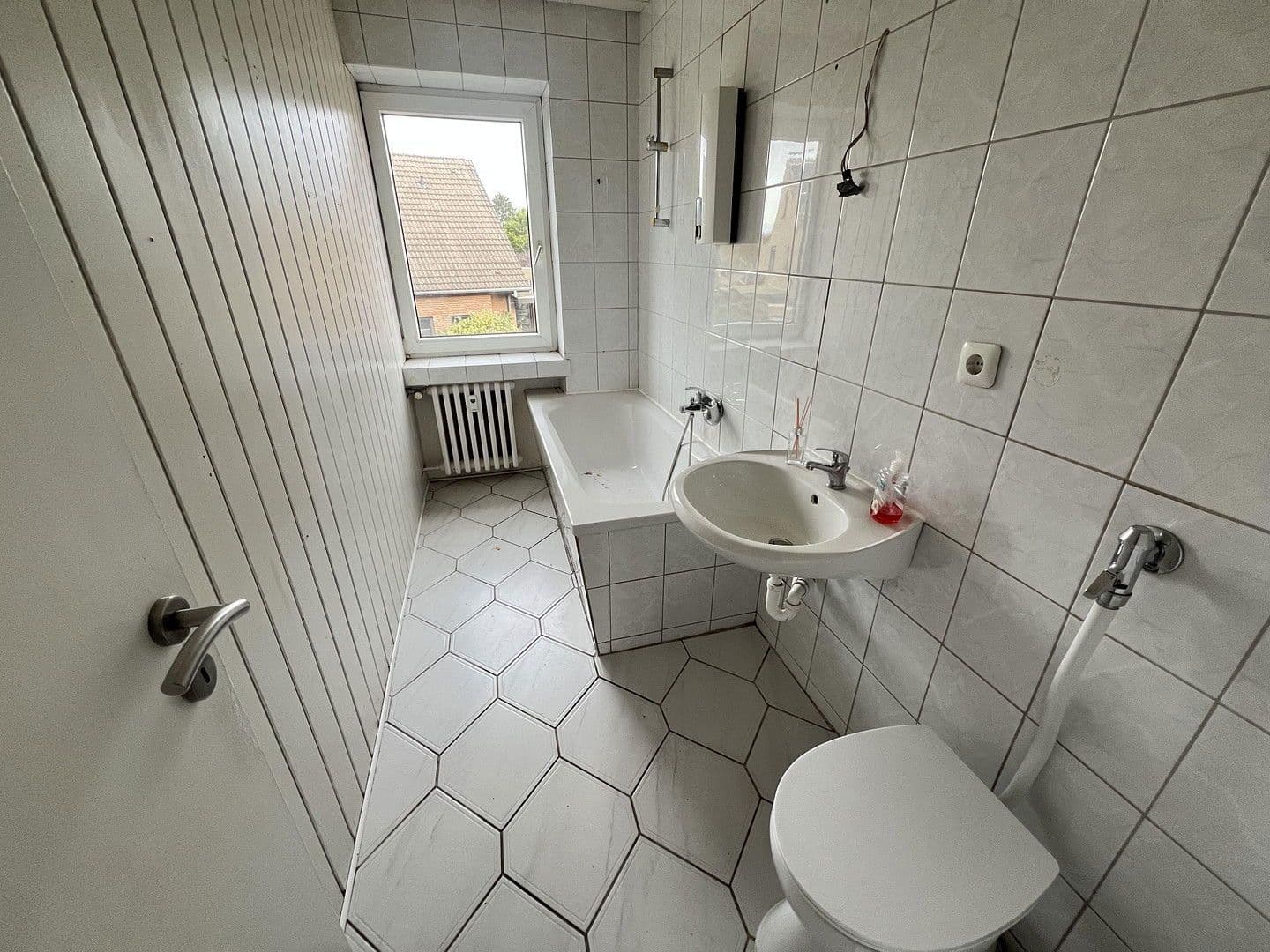 Prodej domu 840 m², pozemek 1.200 m², Schulstraße 70, Kamp-Lintfort, Severní Porýní-Vestfálsko Prodej domu 840 m², pozemek 1.200 m², Schulstraße 70, Kamp-Lintfort, Severní Porýní-Vestfálsko