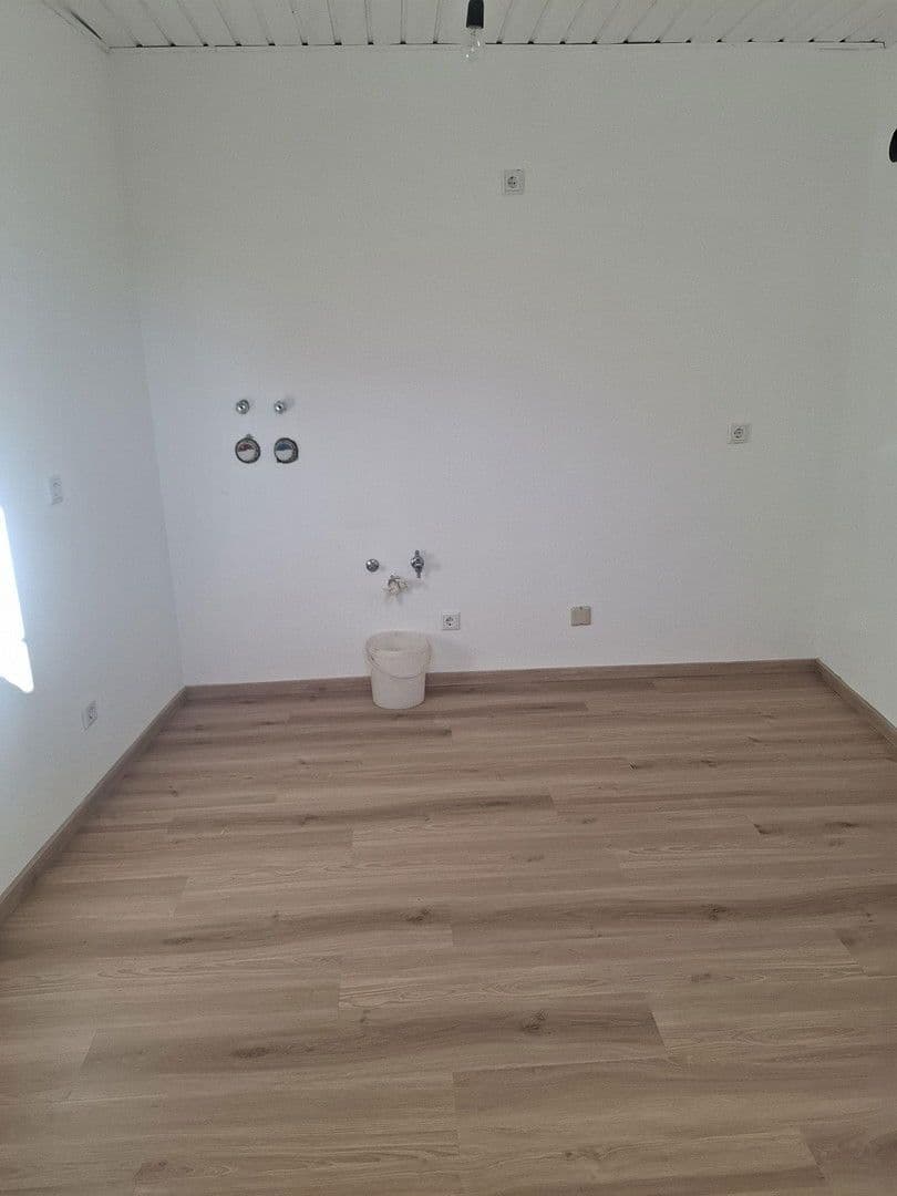 Pronájem bytu 3+1 64 m², Pfaffenhofen, Bavorsko Pronájem bytu 3+1 64 m², Pfaffenhofen, Bavorsko