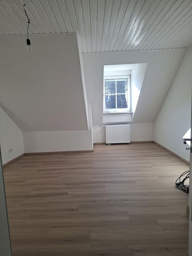 Pronájem bytu 3+1 64 m², Pfaffenhofen, Bavorsko Pronájem bytu 3+1 64 m², Pfaffenhofen, Bavorsko
