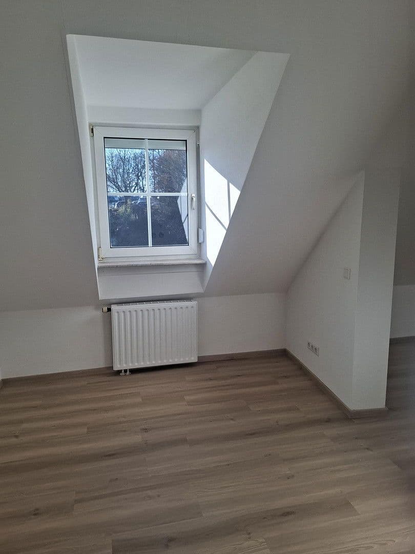 Pronájem bytu 3+1 64 m², Pfaffenhofen, Bavorsko Pronájem bytu 3+1 64 m², Pfaffenhofen, Bavorsko