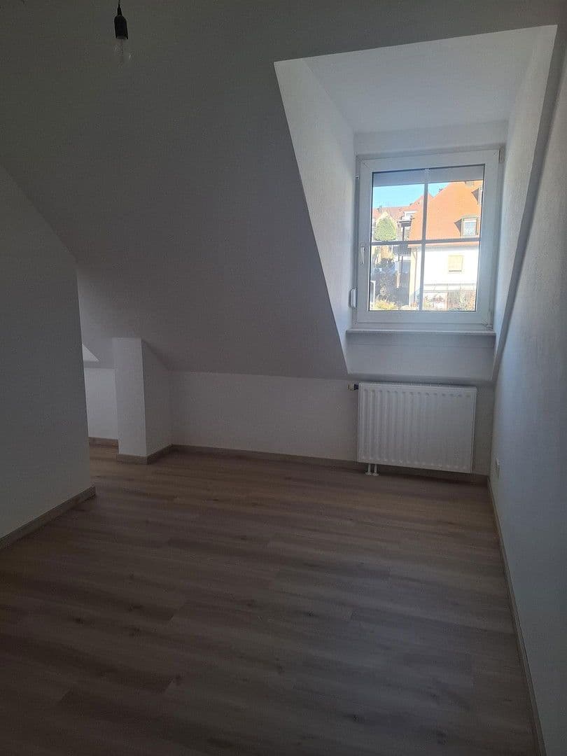Pronájem bytu 3+1 64 m², Pfaffenhofen, Bavorsko Pronájem bytu 3+1 64 m², Pfaffenhofen, Bavorsko