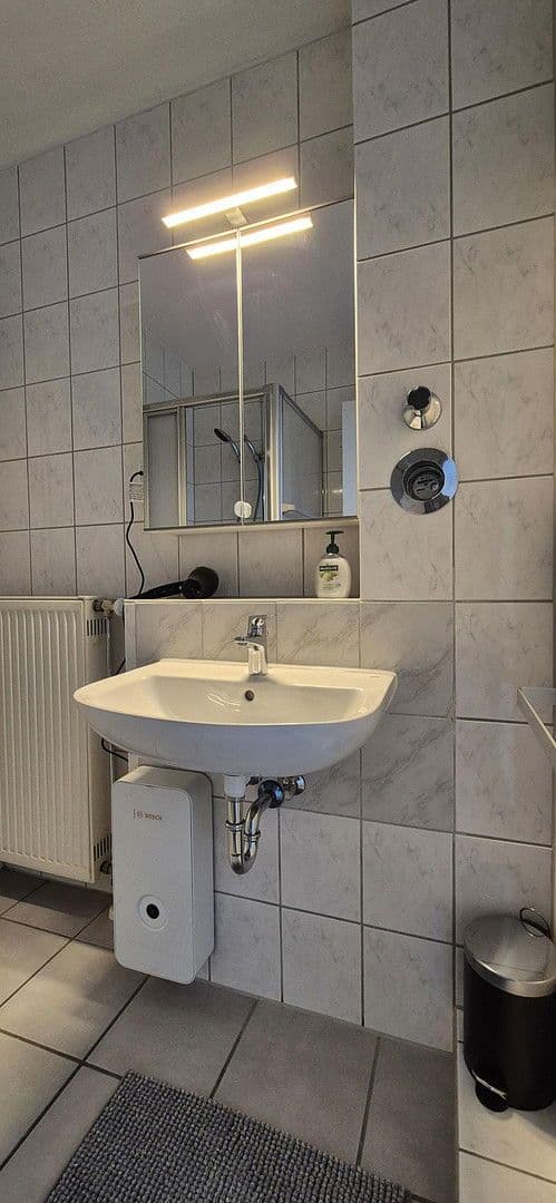 Pronájem bytu 1+1 27 m², Neuburgshof 8, Krefeld, Severní Porýní-Vestfálsko Pronájem bytu 1+1 27 m², Neuburgshof 8, Krefeld, Severní Porýní-Vestfálsko