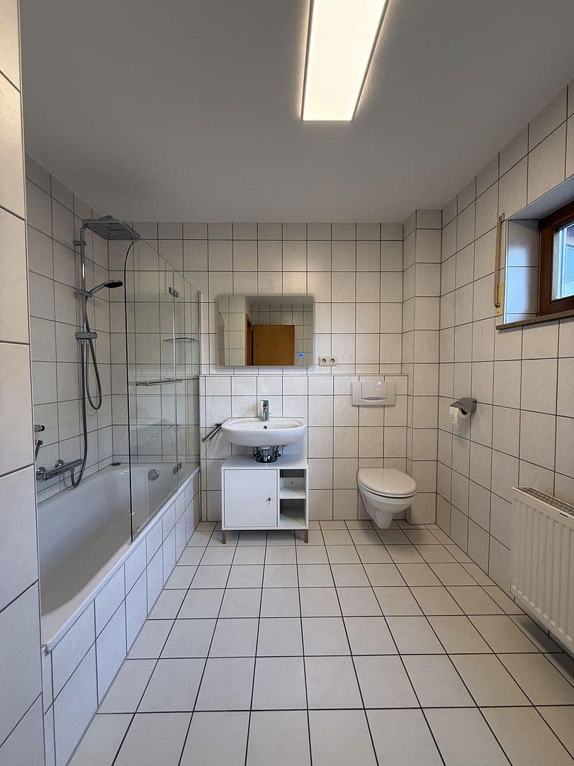 Pronájem bytu 2+1 75 m², Mainzer Ring 13, Walldürn, Bádensko-Württembersko Pronájem bytu 2+1 75 m², Mainzer Ring 13, Walldürn, Bádensko-Württembersko