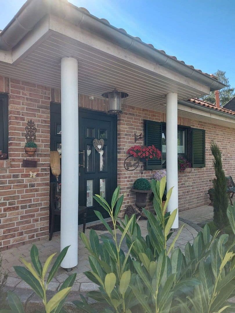 Prodej domu 140 m², pozemek 680 m², Grandweg 13 A, Quickborn, Šlesvicko-Holštýnsko Prodej domu 140 m², pozemek 680 m², Grandweg 13 A, Quickborn, Šlesvicko-Holštýnsko