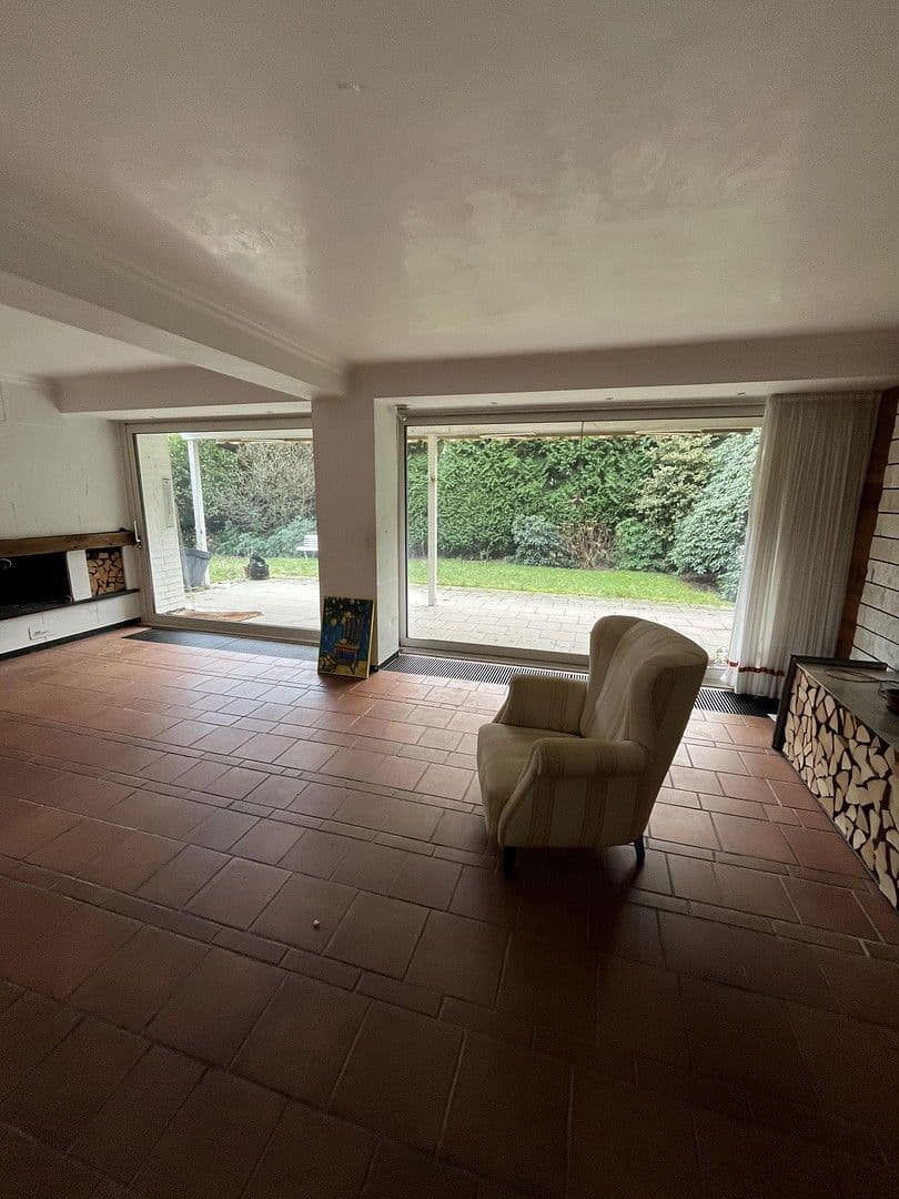 Prodej domu 230 m², pozemek 1.463 m², Königgrätzerstr. 12, Solingen, Severní Porýní-Vestfálsko Prodej domu 230 m², pozemek 1.463 m², Königgrätzerstr. 12, Solingen, Severní Porýní-Vestfálsko