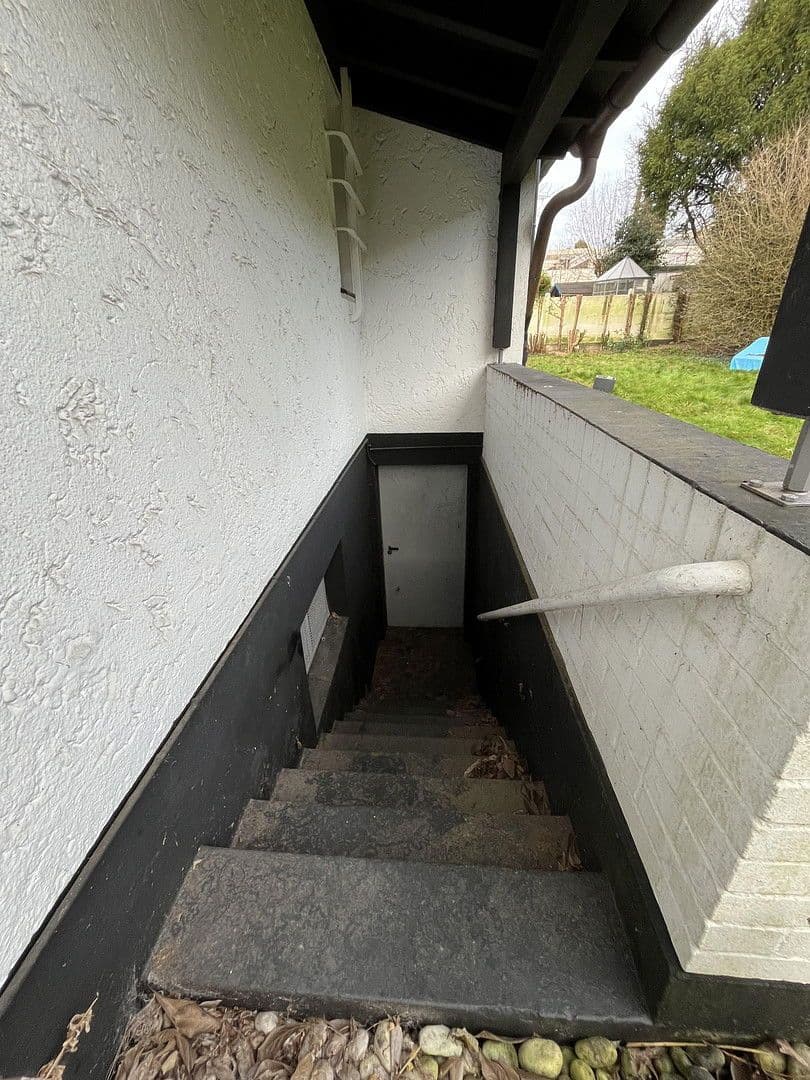 Prodej domu 230 m², pozemek 1.463 m², Königgrätzerstr. 12, Solingen, Severní Porýní-Vestfálsko Prodej domu 230 m², pozemek 1.463 m², Königgrätzerstr. 12, Solingen, Severní Porýní-Vestfálsko