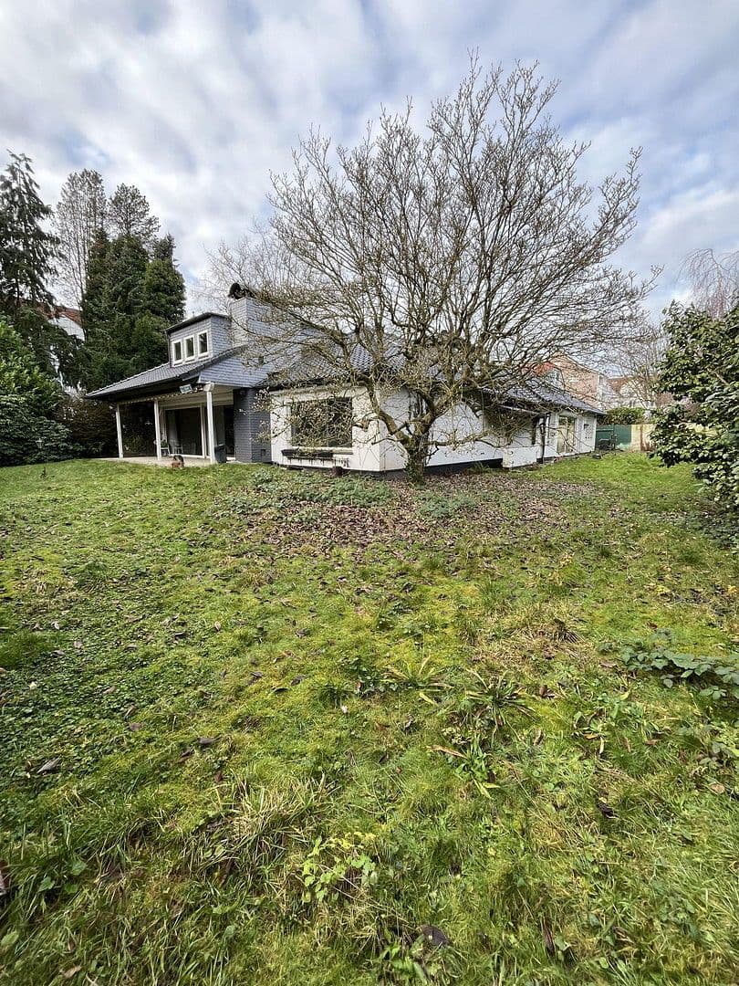 Prodej domu 230 m², pozemek 1.463 m², Königgrätzerstr. 12, Solingen, Severní Porýní-Vestfálsko Prodej domu 230 m², pozemek 1.463 m², Königgrätzerstr. 12, Solingen, Severní Porýní-Vestfálsko