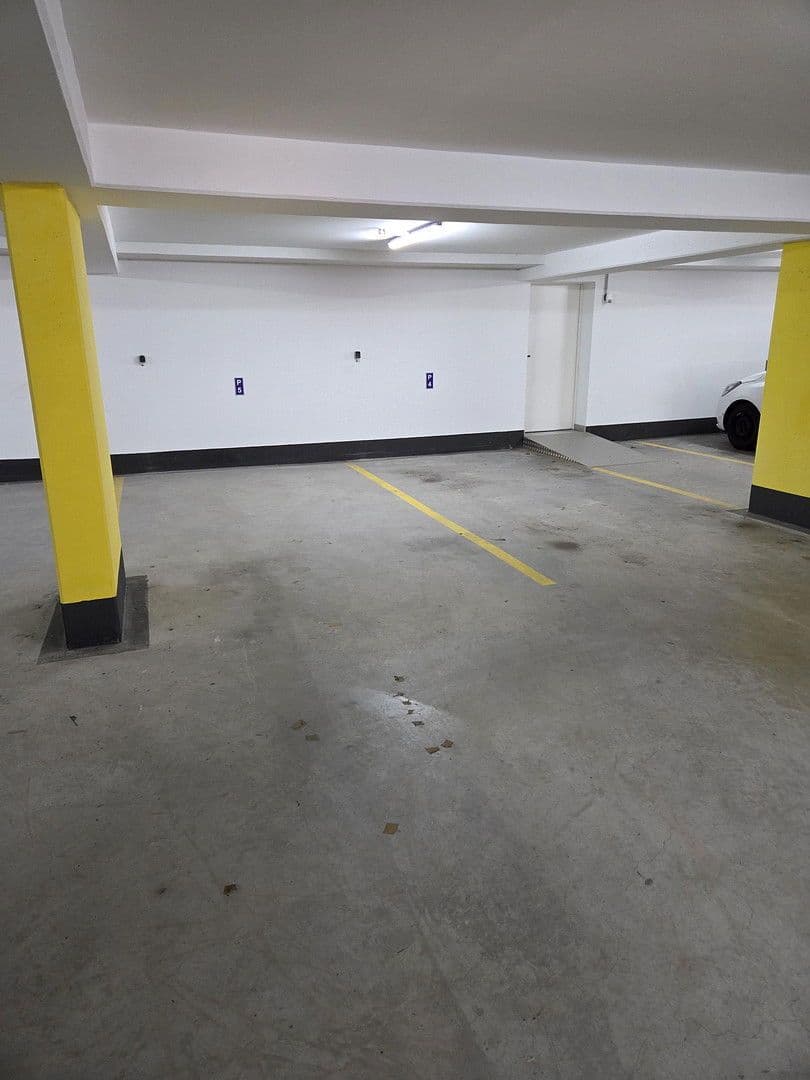 Pronájem bytu 3+1 88 m², Bischofsheim, Hessen Pronájem bytu 3+1 88 m², Bischofsheim, Hessen