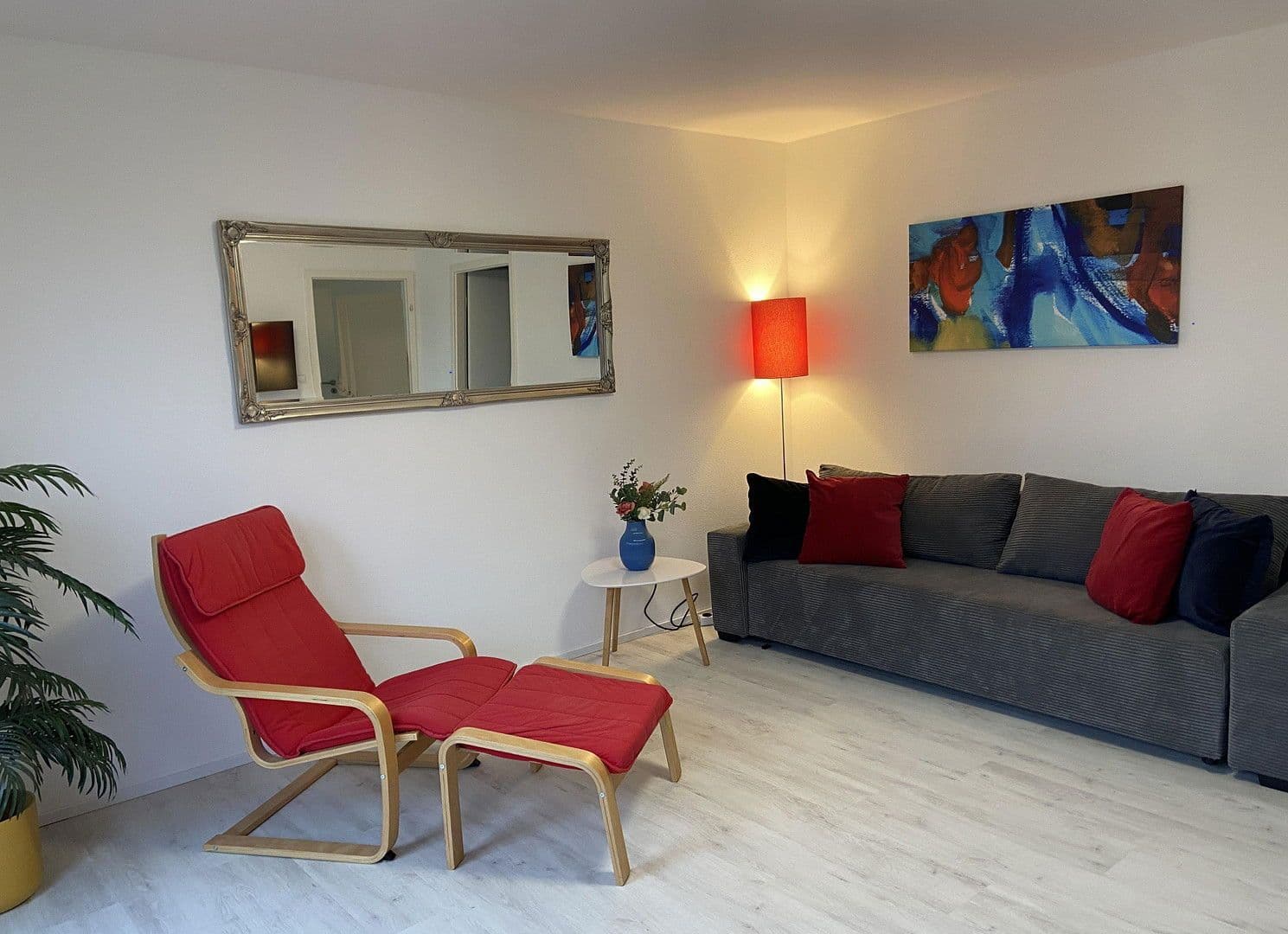 Pronájem bytu 2+1 50 m², Sindelfingen, Bádensko-Württembersko Pronájem bytu 2+1 50 m², Sindelfingen, Bádensko-Württembersko