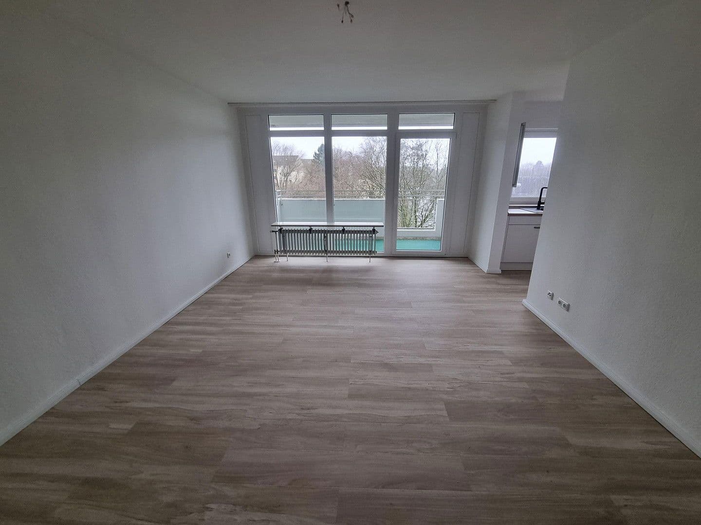 Pronájem bytu 1+1 37 m², Elbestrasse 25, Flensburg, Šlesvicko-Holštýnsko Pronájem bytu 1+1 37 m², Elbestrasse 25, Flensburg, Šlesvicko-Holštýnsko