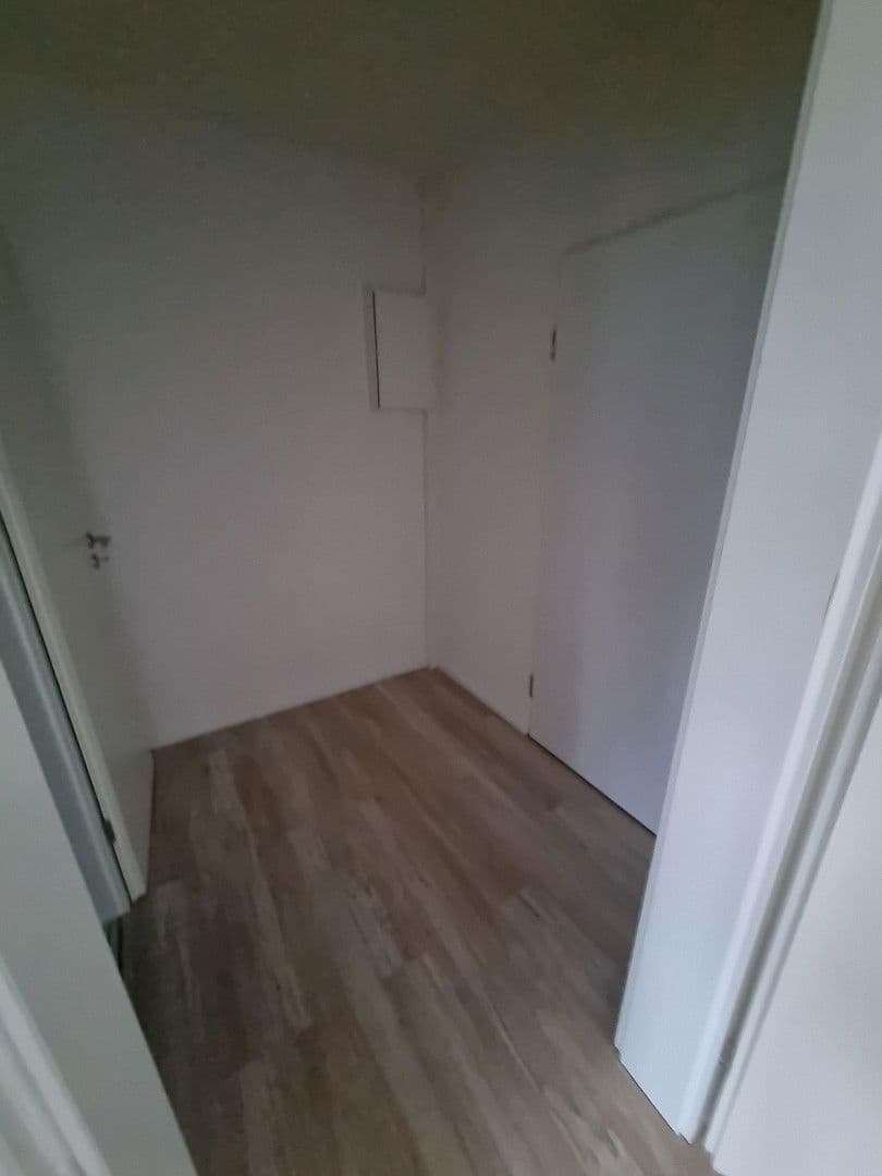 Pronájem bytu 1+1 37 m², Elbestrasse 25, Flensburg, Šlesvicko-Holštýnsko Pronájem bytu 1+1 37 m², Elbestrasse 25, Flensburg, Šlesvicko-Holštýnsko