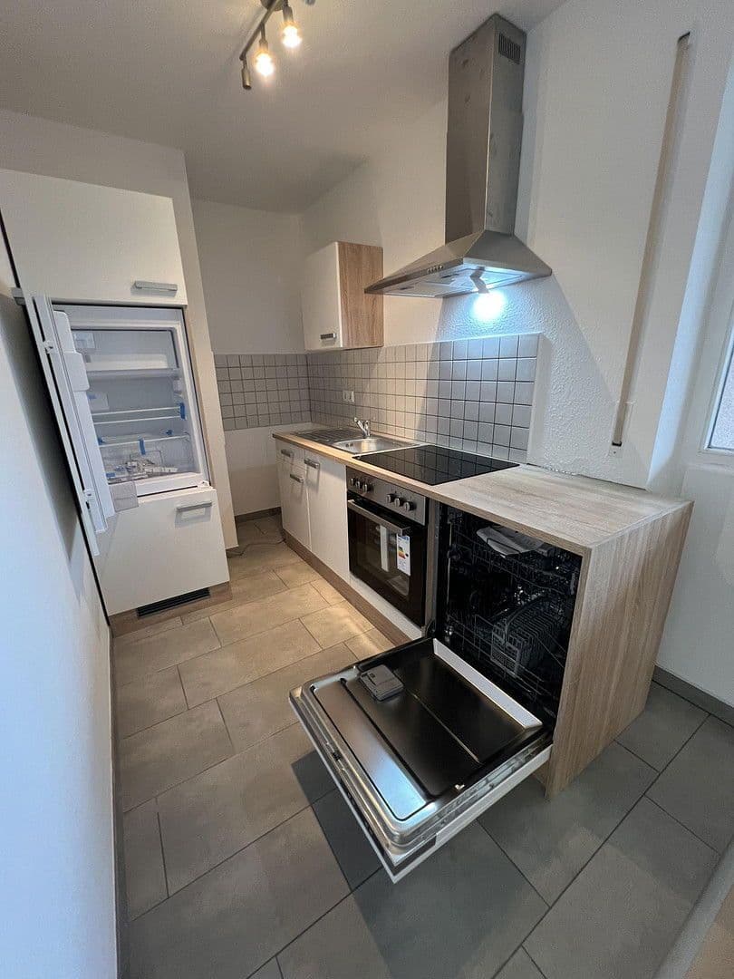 Pronájem bytu 1+kk 47 m², Wilstorfstraße 20, Villingen-Schwenningen, Bádensko-Württembersko Pronájem bytu 1+kk 47 m², Wilstorfstraße 20, Villingen-Schwenningen, Bádensko-Württembersko