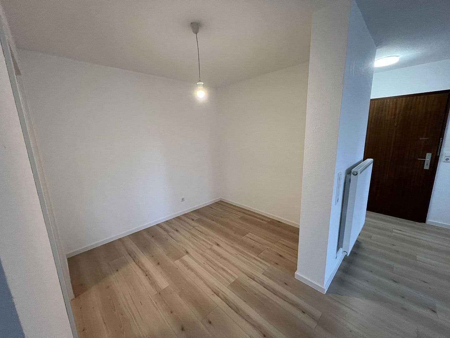 Pronájem bytu 1+kk 47 m², Wilstorfstraße 20, Villingen-Schwenningen, Bádensko-Württembersko Pronájem bytu 1+kk 47 m², Wilstorfstraße 20, Villingen-Schwenningen, Bádensko-Württembersko