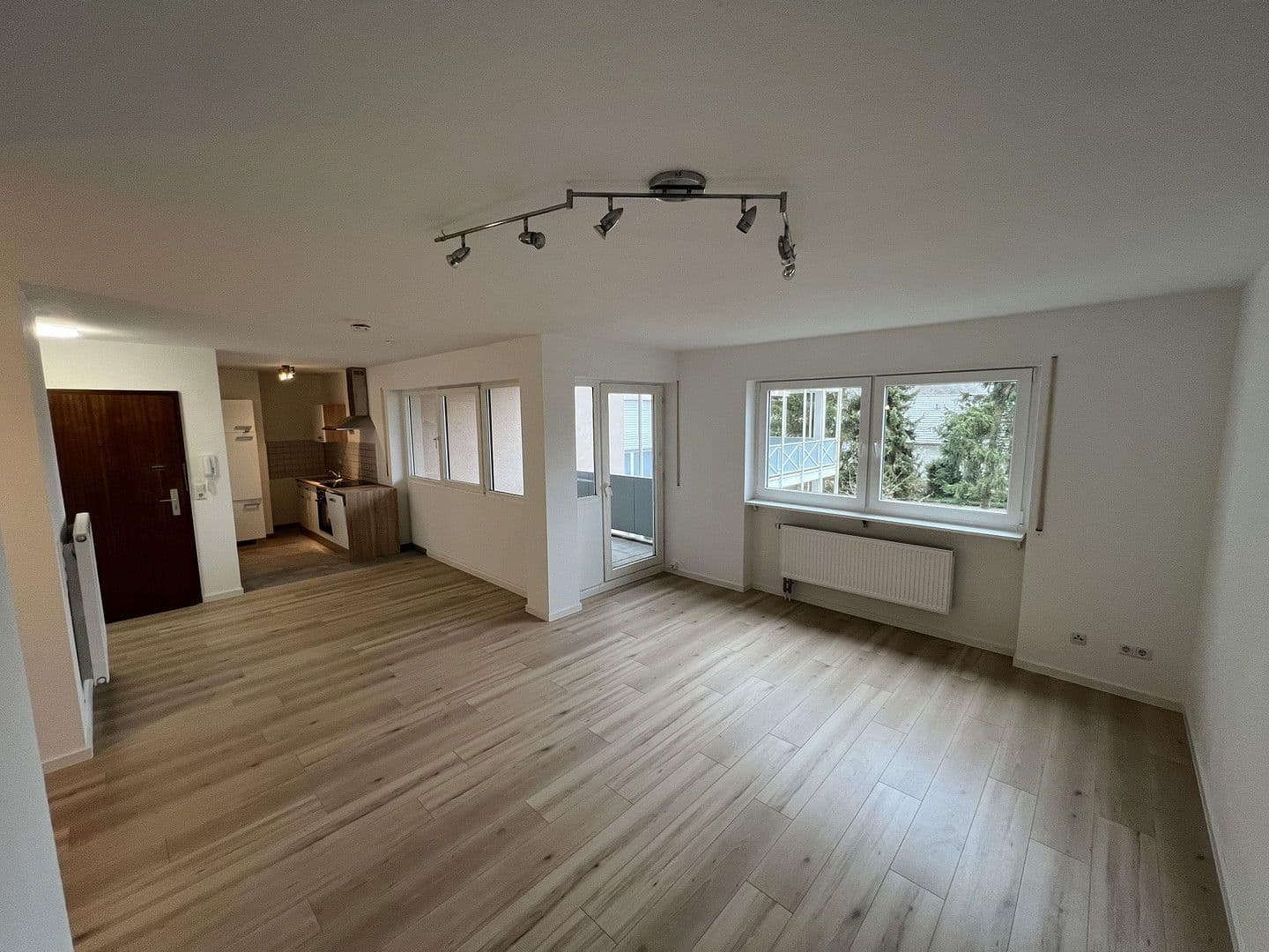 Pronájem bytu 1+kk 47 m², Wilstorfstraße 20, Villingen-Schwenningen, Bádensko-Württembersko Pronájem bytu 1+kk 47 m², Wilstorfstraße 20, Villingen-Schwenningen, Bádensko-Württembersko