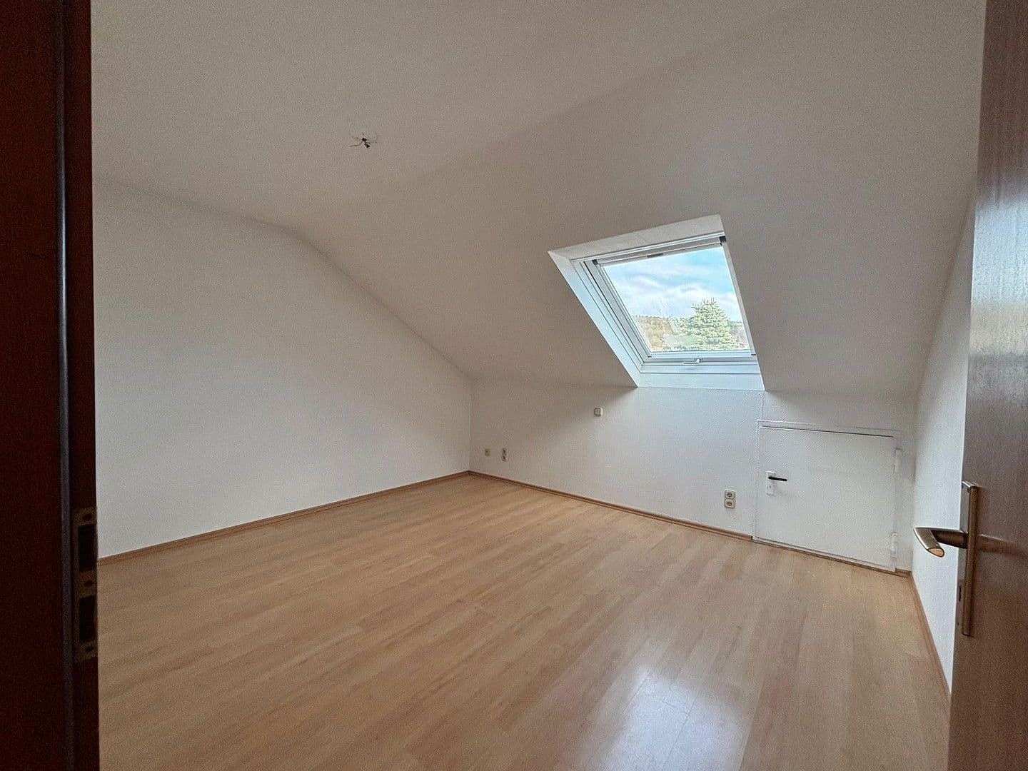 Pronájem bytu 2+1 58 m², Frühlingsstr. 9, Großheubach, Bavorsko Pronájem bytu 2+1 58 m², Frühlingsstr. 9, Großheubach, Bavorsko