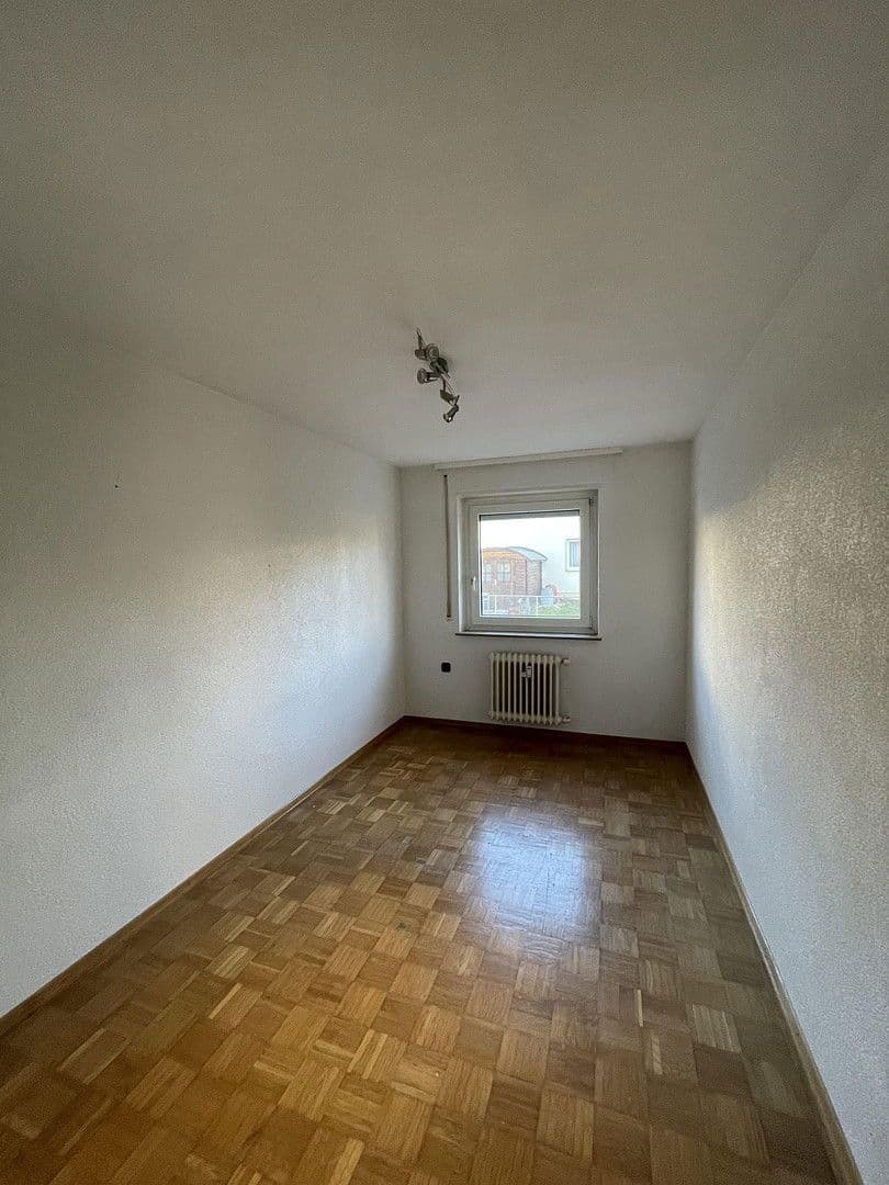 Prodej bytu 4+1 80 m², Metzingen, Bádensko-Württembersko Prodej bytu 4+1 80 m², Metzingen, Bádensko-Württembersko