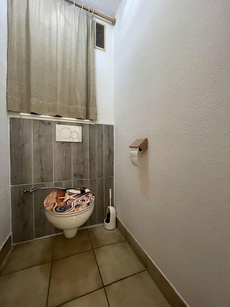 Prodej bytu 4+1 80 m², Metzingen, Bádensko-Württembersko Prodej bytu 4+1 80 m², Metzingen, Bádensko-Württembersko