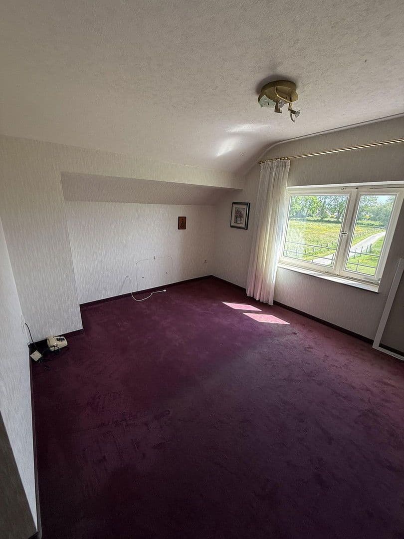 Prodej domu 143 m², pozemek 1.000 m², Haalerstraße 155, Würselen, Severní Porýní-Vestfálsko Prodej domu 143 m², pozemek 1.000 m², Haalerstraße 155, Würselen, Severní Porýní-Vestfálsko