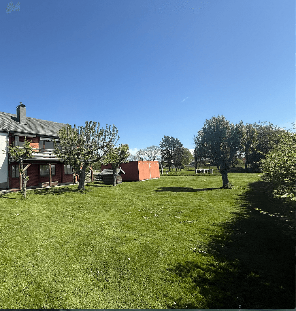 Prodej domu 143 m², pozemek 1.000 m², Haalerstraße 155, Würselen, Severní Porýní-Vestfálsko Prodej domu 143 m², pozemek 1.000 m², Haalerstraße 155, Würselen, Severní Porýní-Vestfálsko