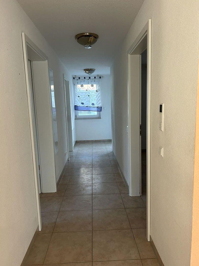 Pronájem bytu 3+1 80 m², Nufringen, Bádensko-Württembersko Pronájem bytu 3+1 80 m², Nufringen, Bádensko-Württembersko