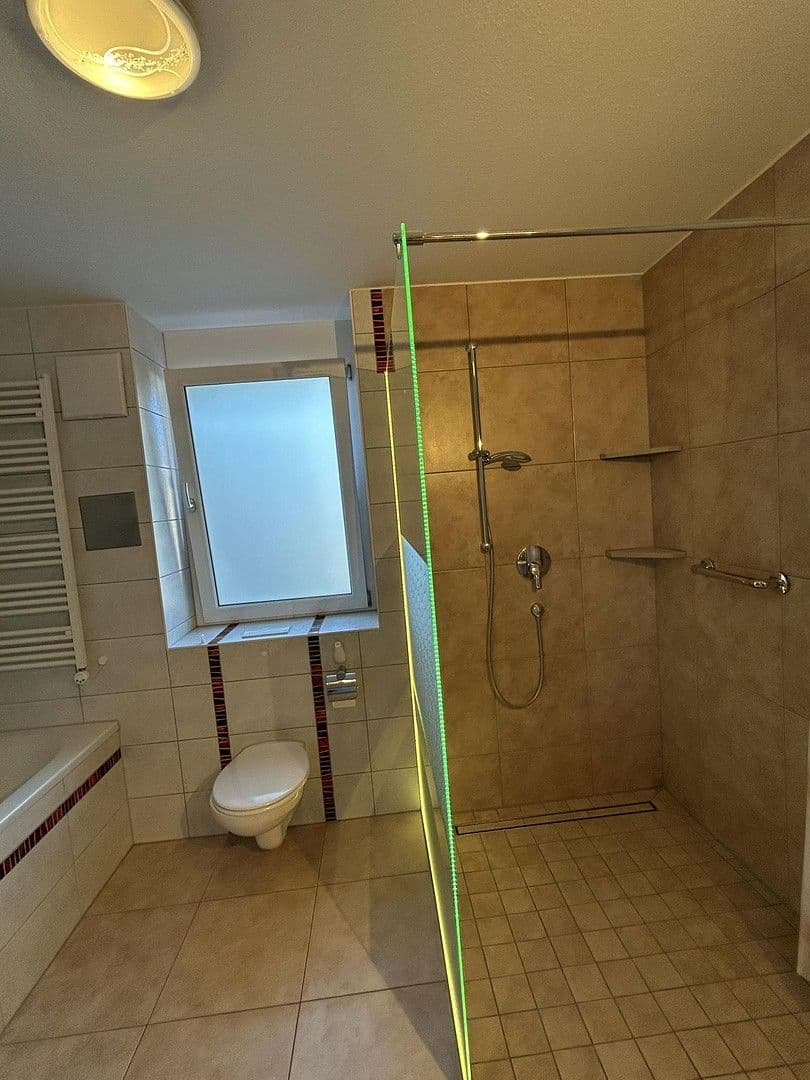 Pronájem bytu 3+1 80 m², Nufringen, Bádensko-Württembersko Pronájem bytu 3+1 80 m², Nufringen, Bádensko-Württembersko