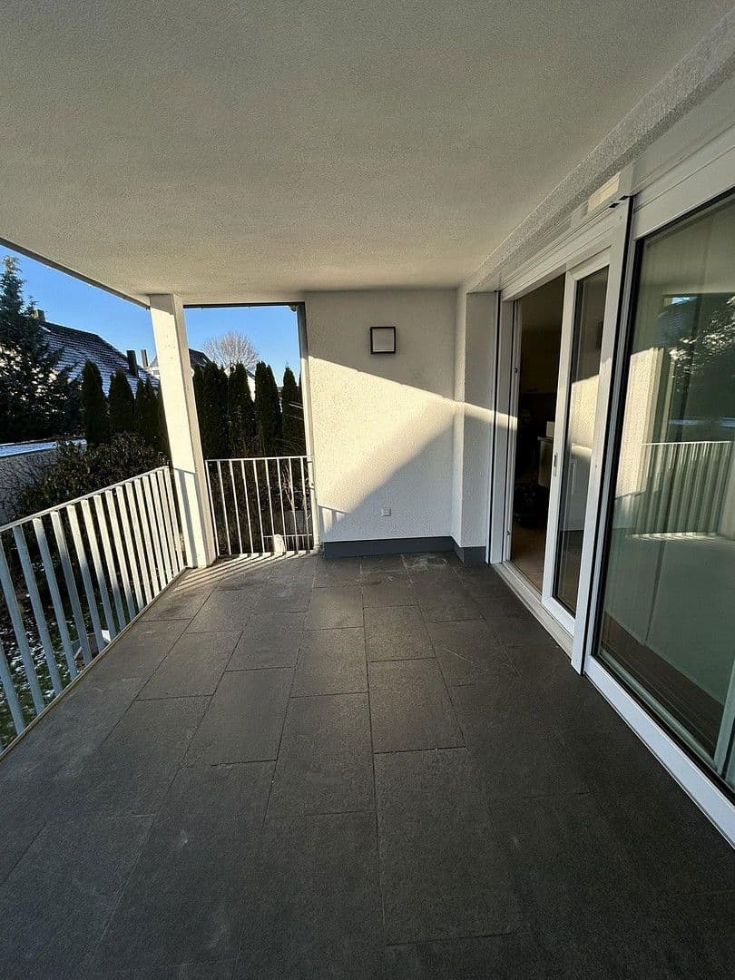 Pronájem bytu 3+1 80 m², Nufringen, Bádensko-Württembersko Pronájem bytu 3+1 80 m², Nufringen, Bádensko-Württembersko