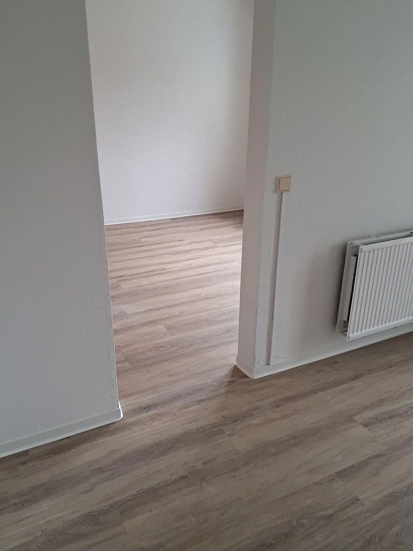 Pronájem bytu 2+1 51 m², Böhlener Straße 75, Berlin-Hellersdorf, Berlín Pronájem bytu 2+1 51 m², Böhlener Straße 75, Berlin-Hellersdorf, Berlín