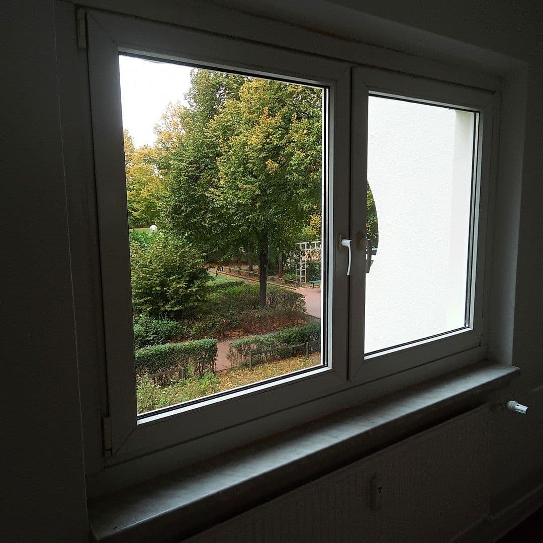 Pronájem bytu 2+1 51 m², Böhlener Straße 75, Berlin-Hellersdorf, Berlín Pronájem bytu 2+1 51 m², Böhlener Straße 75, Berlin-Hellersdorf, Berlín