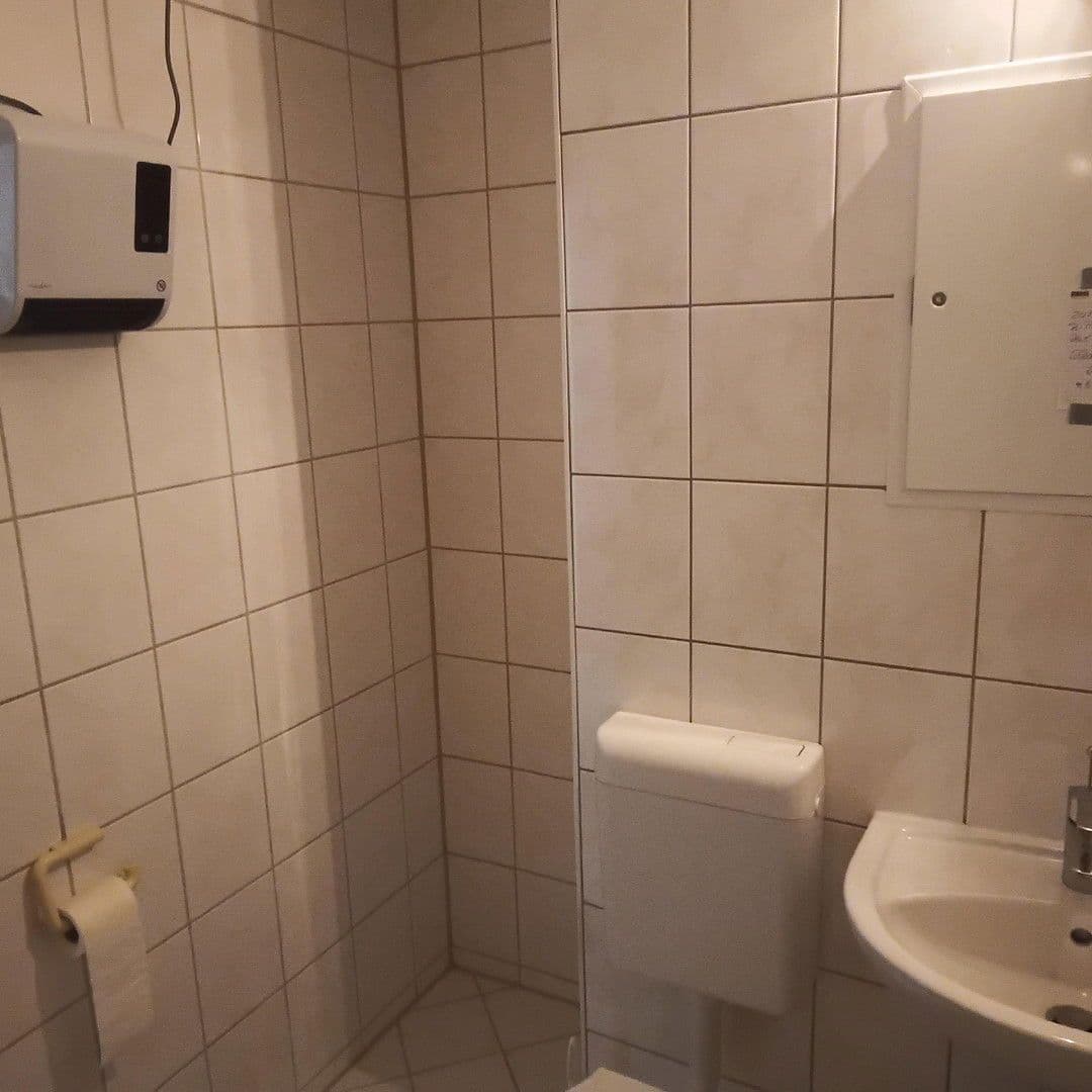 Pronájem bytu 2+1 51 m², Böhlener Straße 75, Berlin-Hellersdorf, Berlín Pronájem bytu 2+1 51 m², Böhlener Straße 75, Berlin-Hellersdorf, Berlín