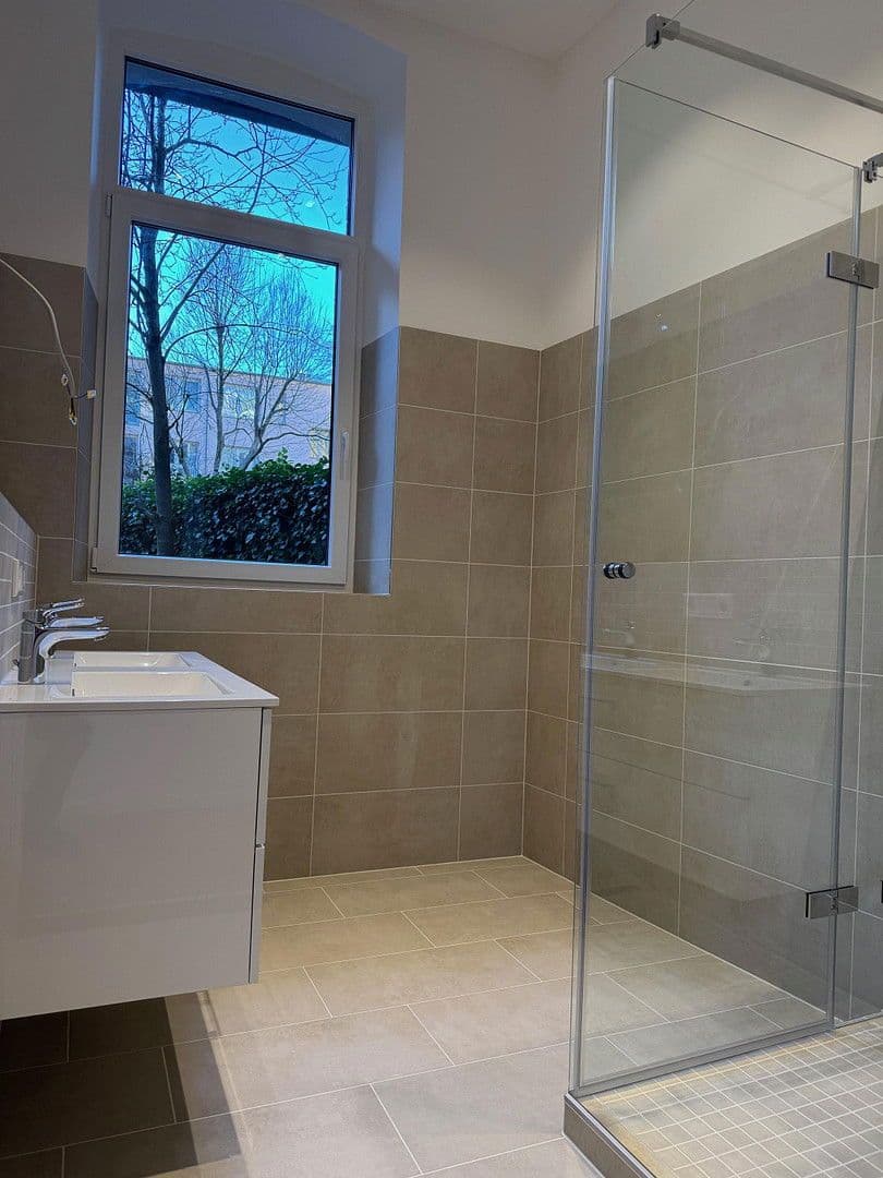 Pronájem bytu 3+1 93 m², Schanzenstraße 16, Nürnberg, Bavorsko Pronájem bytu 3+1 93 m², Schanzenstraße 16, Nürnberg, Bavorsko