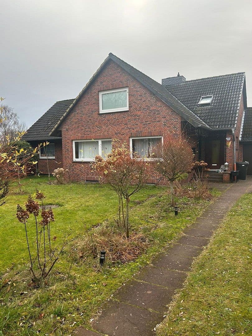 Pronájem domu 190 m², pozemek 1.200 m², Lerchenfeld 13, Itzehoe, Šlesvicko-Holštýnsko Pronájem domu 190 m², pozemek 1.200 m², Lerchenfeld 13, Itzehoe, Šlesvicko-Holštýnsko