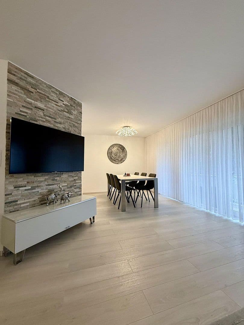 Pronájem bytu 3+kk 86 m², Teudaldstr. 3, Nackenheim, Porýní-Falc Pronájem bytu 3+kk 86 m², Teudaldstr. 3, Nackenheim, Porýní-Falc