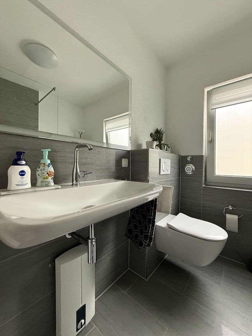 Pronájem bytu 3+kk 86 m², Teudaldstr. 3, Nackenheim, Porýní-Falc Pronájem bytu 3+kk 86 m², Teudaldstr. 3, Nackenheim, Porýní-Falc