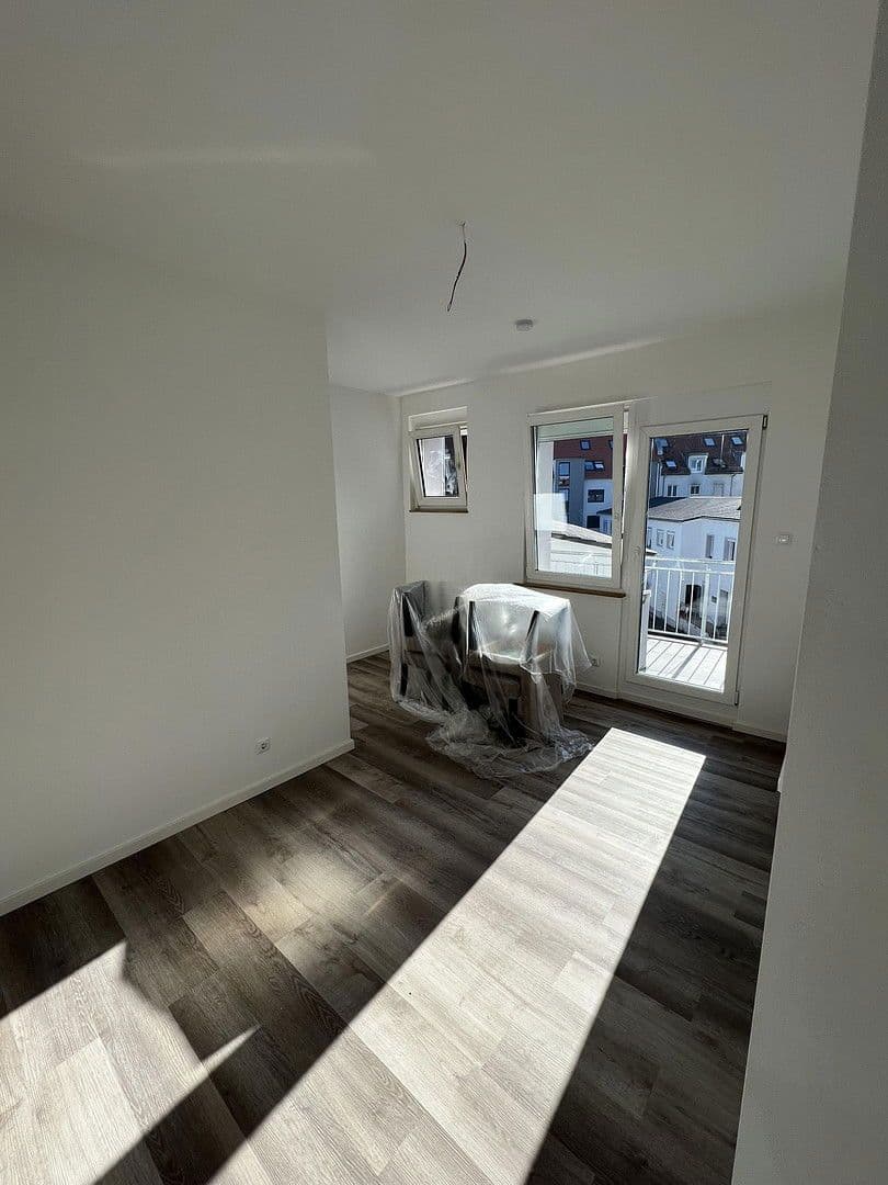 Pronájem bytu 3+1 70 m², Hanauer Vorstadt 13, Hanau, Hessen Pronájem bytu 3+1 70 m², Hanauer Vorstadt 13, Hanau, Hessen