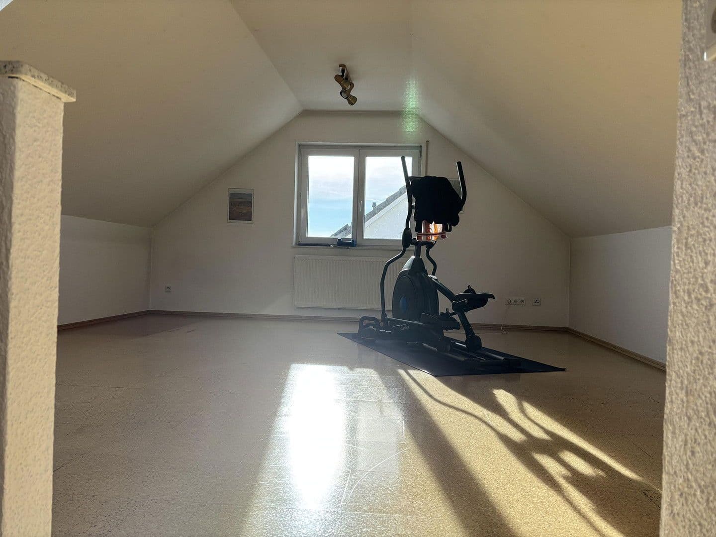 Prodej domu 193 m², pozemek 347 m², Hermann-Hesse-Straße 44 1, Niefern-Öschelbronn, Bádensko-Württembersko Prodej domu 193 m², pozemek 347 m², Hermann-Hesse-Straße 44 1, Niefern-Öschelbronn, Bádensko-Württembersko