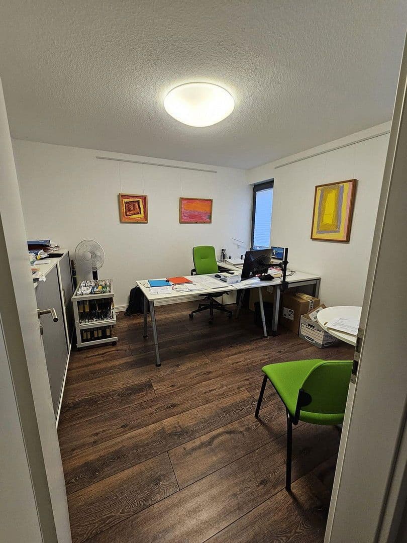 Pronájem bytu 3+1 72 m², Untere Buchstr. 18, Jockgrim, Porýní-Falc Pronájem bytu 3+1 72 m², Untere Buchstr. 18, Jockgrim, Porýní-Falc