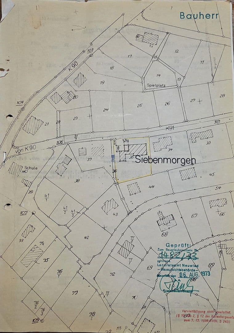 Prodej domu 250 m², pozemek 1.200 m², Rosenstr.4, Breitscheid, Porýní-Falc Prodej domu 250 m², pozemek 1.200 m², Rosenstr.4, Breitscheid, Porýní-Falc