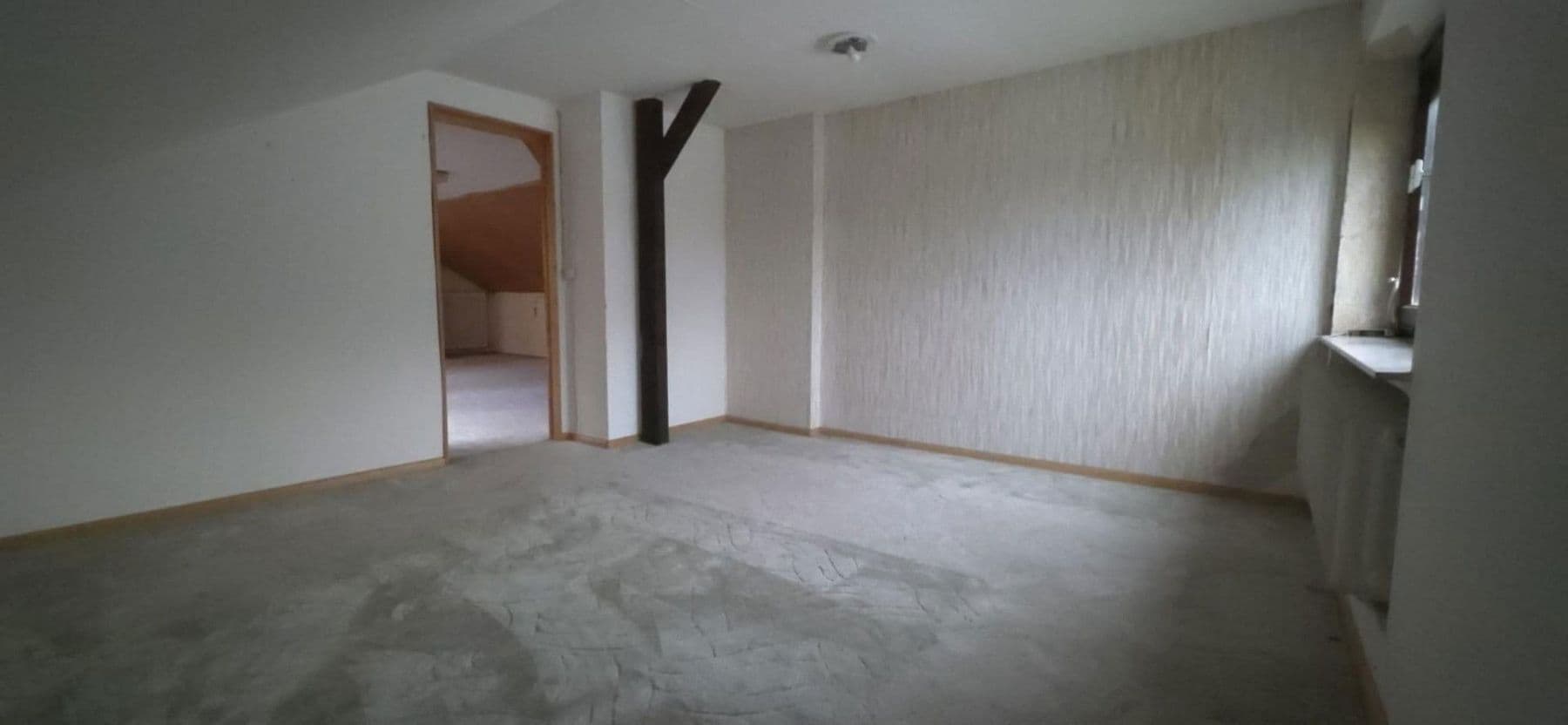 Prodej domu 250 m², pozemek 1.200 m², Rosenstr.4, Breitscheid, Porýní-Falc Prodej domu 250 m², pozemek 1.200 m², Rosenstr.4, Breitscheid, Porýní-Falc