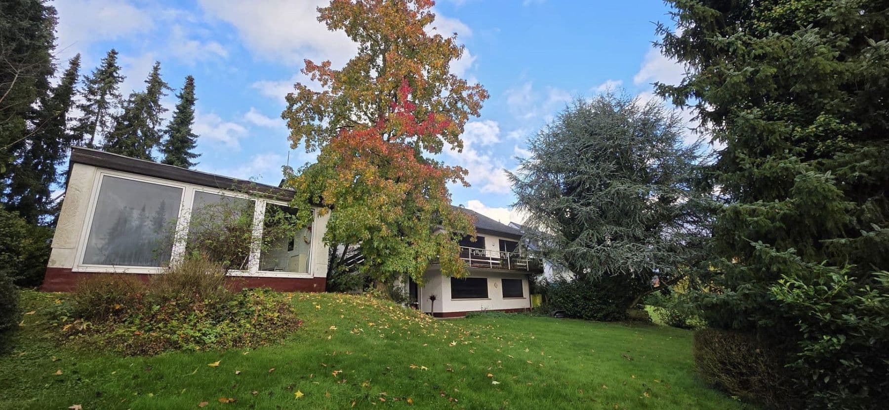 Prodej domu 250 m², pozemek 1.200 m², Rosenstr.4, Breitscheid, Porýní-Falc Prodej domu 250 m², pozemek 1.200 m², Rosenstr.4, Breitscheid, Porýní-Falc