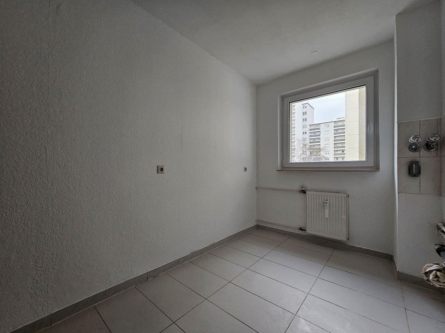 Pronájem bytu 3+1 81 m², Amorbacher Weg 7, Dietzenbach, Hessen Pronájem bytu 3+1 81 m², Amorbacher Weg 7, Dietzenbach, Hessen