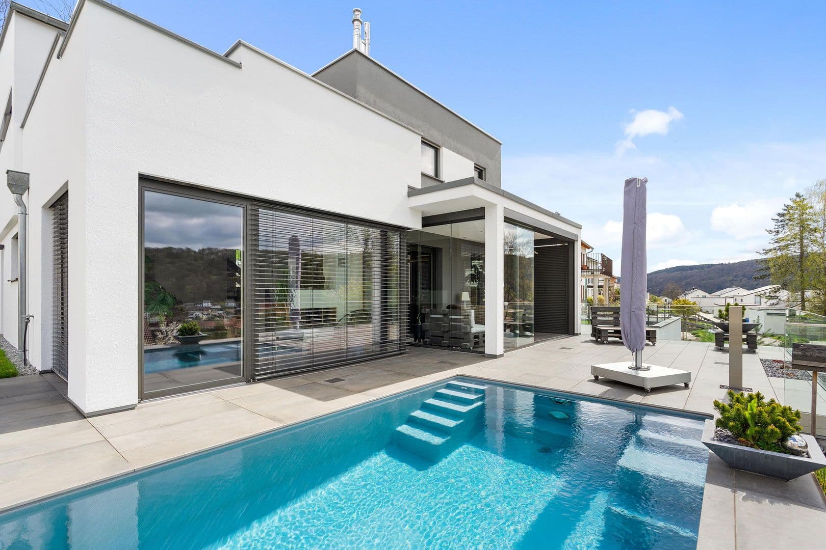 Prodej domu 223 m², pozemek 699 m², Riedenburg, Bavorsko Prodej domu 223 m², pozemek 699 m², Riedenburg, Bavorsko