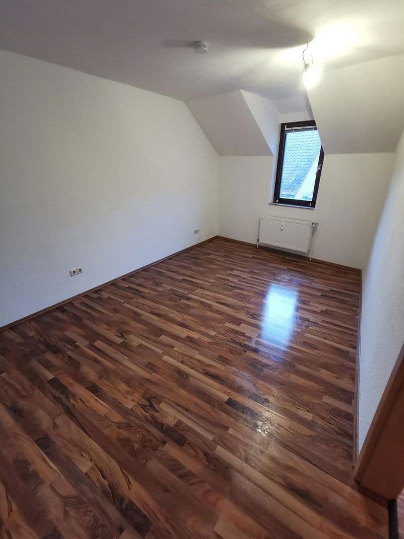 Pronájem bytu 3+1 92 m², Zandt 7, Lichtenau, Bavorsko Pronájem bytu 3+1 92 m², Zandt 7, Lichtenau, Bavorsko